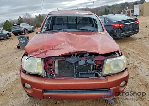 2005 Toyota Tacoma Access Cab z USA, uszkodzony, nr VIN 5TEUU42N25Z067311